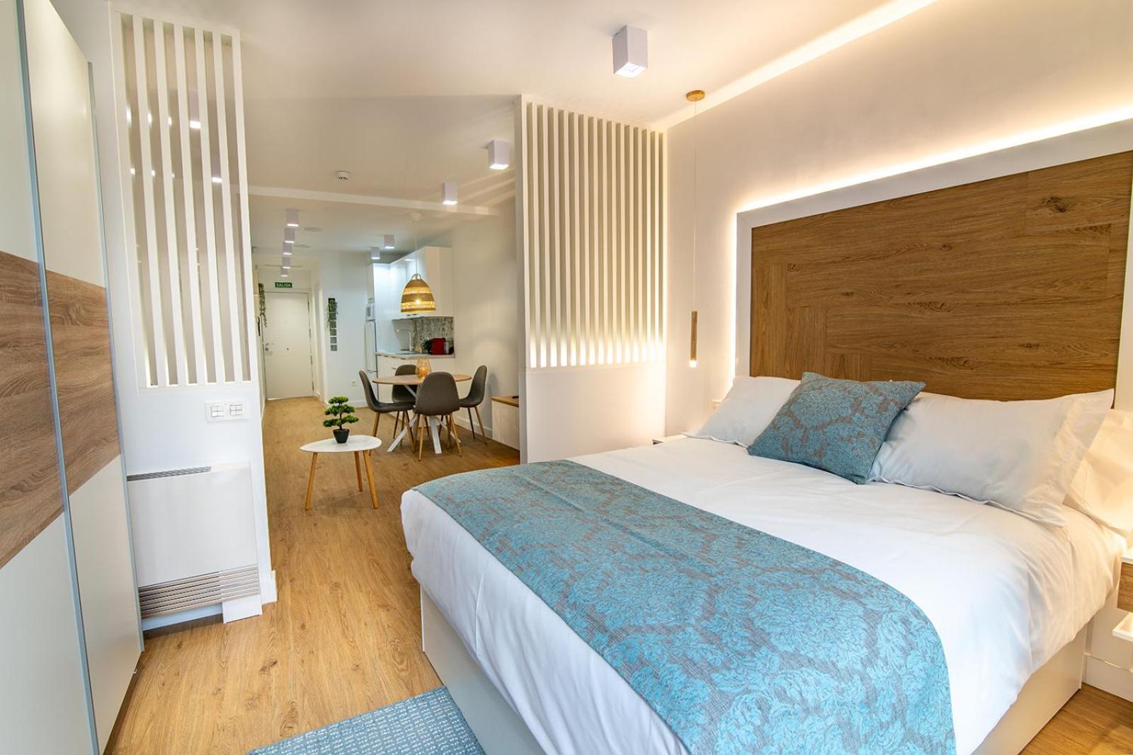 Mq Suites Veronica Valdepenas Ngoại thất bức ảnh